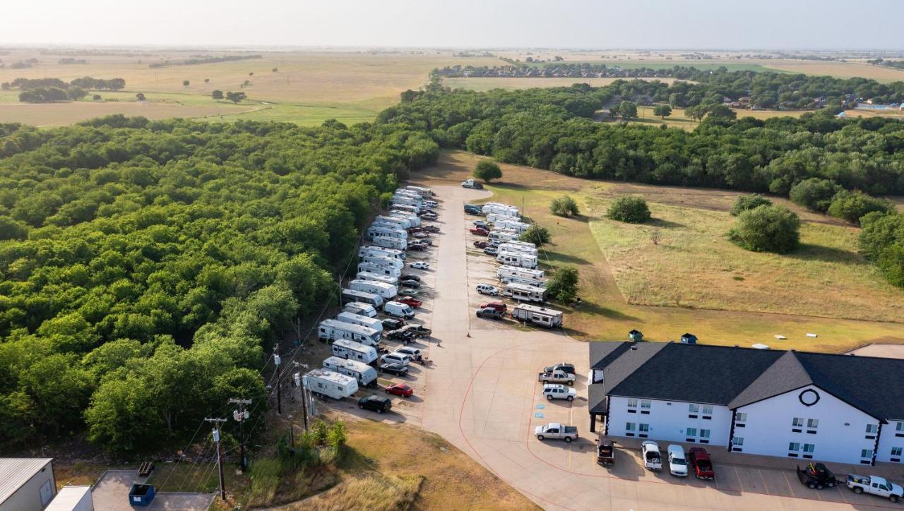 Atria Hotel And Rv Mcgregor Eksteriør bilde